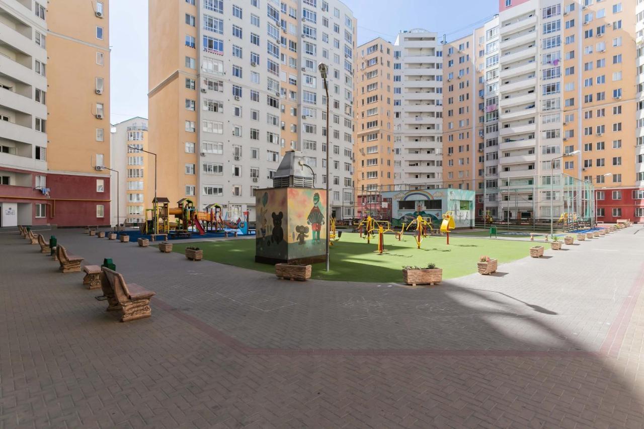 Comfortable Apartment With A Panoramic View Chişinau Exteriör bild
